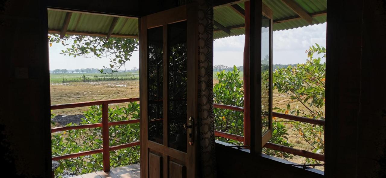 Lake Side View Cabana ทิซซามาฮารามา ภายนอก รูปภาพ